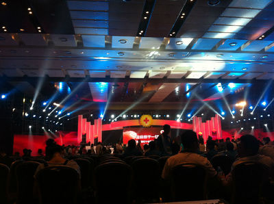 北京中視巨星舞臺燈光音響,央視合作伙伴_設(shè)備租售_演藝吧_中華演出網(wǎng)