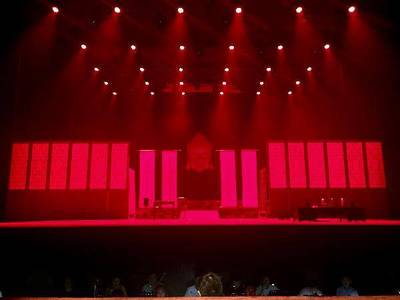 喜訊/昨晚萊茵陽(yáng)光歌劇院首演《原野》大獲成功